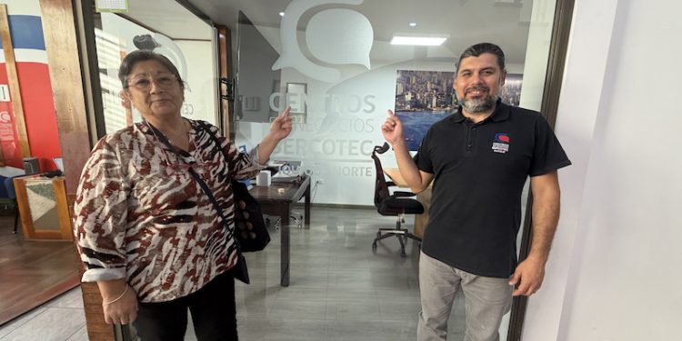 Clientes del CDN Sercotec Iquique aprendieron estrategias digitales para potenciar sus ventas en redes sociales