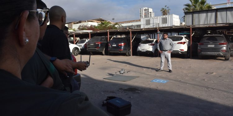 Gendarmería Tarapacá se pone a la vanguardia nacional con capacitación avanzada en uso de drones
