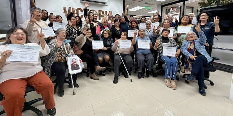 Escuela Dirigencial Victoria reconoce a su primera promoción de líderes territoriales