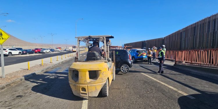 Refuerzan controles al transporte informal en el Aeropuerto Diego Aracena de Iquique