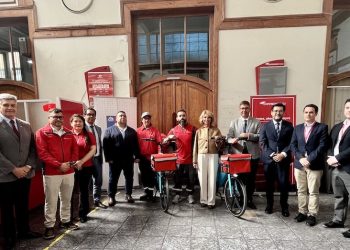 La electromovilidad llegó a Correos de Chile sucursal Iquique