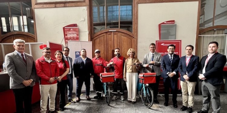 La electromovilidad llegó a Correos de Chile sucursal Iquique