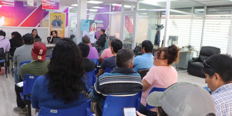 SENCE Tarapacá y empresa privada convocan a reclutamiento laboral masivo en Iquique