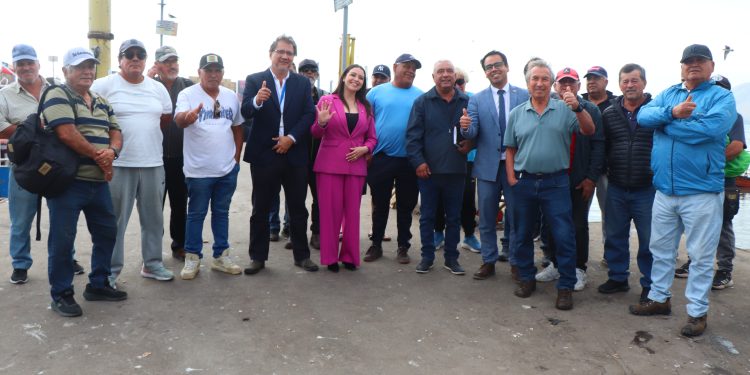 Gobierno presentó en Caleta Riquelme el nuevo Cupón de Pesca Artesanal para apoyar al sector pesquero