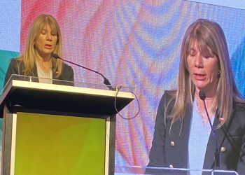 Con la presencia de la Ministra de Energía y más de dos mil asistentes se llevó a cabo Proyecta Solar 2026