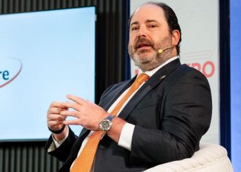 Ministro Rau en ICARE tras conocer en vivo nuevas cifras de desempleo: “No es una situación que podamos naturalizar”