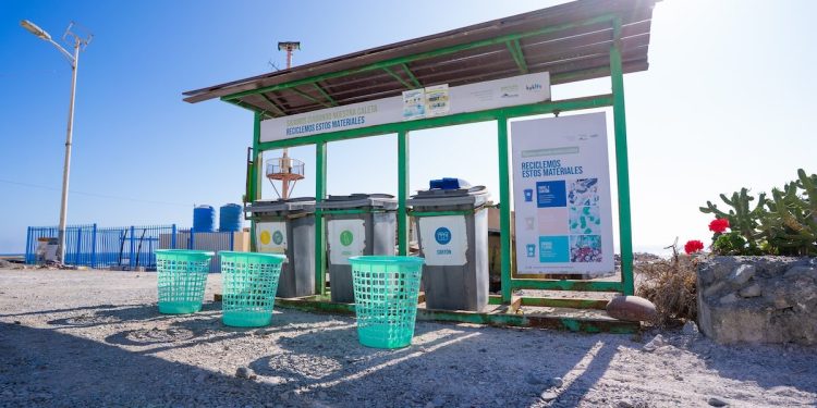 Más de 45 toneladas recicladas: modelo de economía circular avanza en caletas del borde costero sur de Iquique