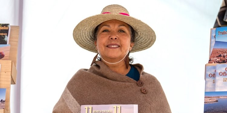 Roxana Areyuna escritora y directora de Editorial Llokallas de Tarapacá estará en La Furia del Libro 2026