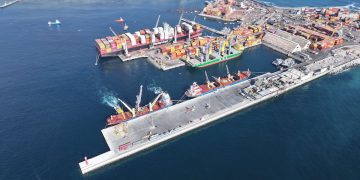 Puerto de Iquique mantiene desempeño alcanzado en 2025, pero advierte volatilidad por conflicto en Medio Oriente
