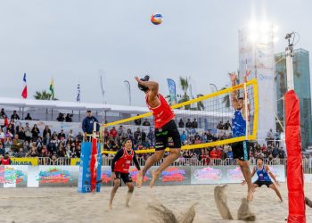 Sudamericano de Vóleibol playa comenzó en Arena Cavancha con las mejores duplas nacionales y extranjeras