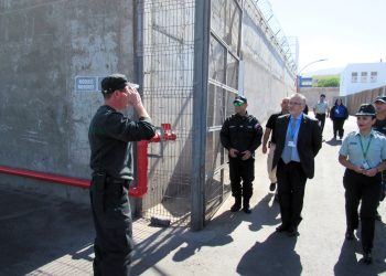 Seremi de Justicia y DD.HH. supervisó operativo de toma de muestras de ADN en recintos penitenciarios de Tarapacá