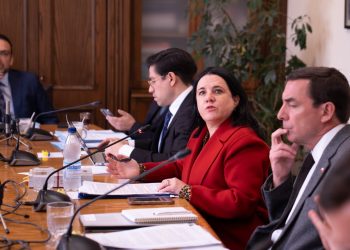 Ley Sin Escape: Ministra Steinert presenta proyecto de ley que termina con décadas de impunidad: permite juicio oral sin la presencia del imputado