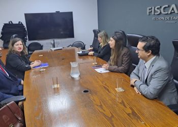 Seremi de MINVU y directora (s) de SERVIU se reúnen con fiscal regional por denuncia de presunta estafa en proyectos habitacionales