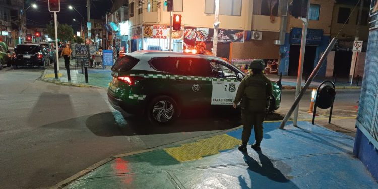Carabineros detiene a 8 infractores tras servicios focalizados en el centro de Iquique