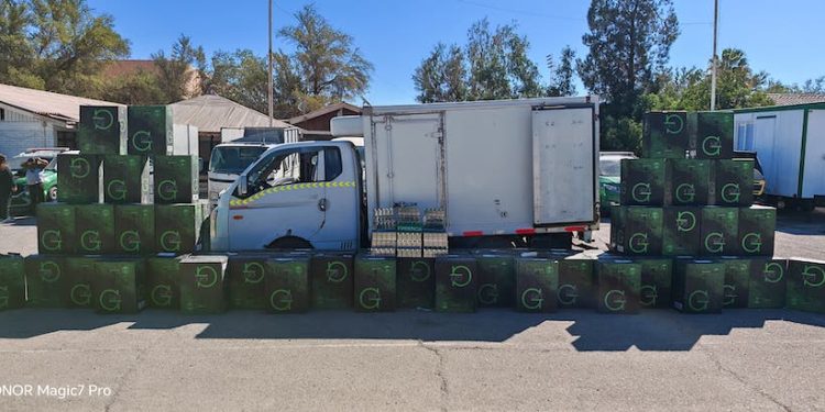 Más de 47 mil cajetillas de cigarrillos fueron incautadas por Carabineros en Ruta 5