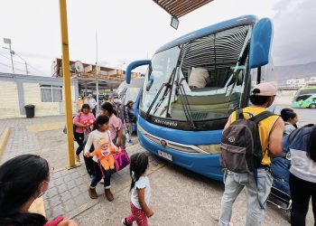 Seremi de Transportes y dirigentes del borde costero de Iquique avanzan en medidas para fortalecer el transporte rural