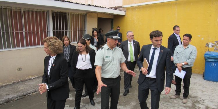 Ministerio de Justicia y DD.HH. impulsa Agenda de Reinserción Social y Protección de la Infancia en Tarapacá