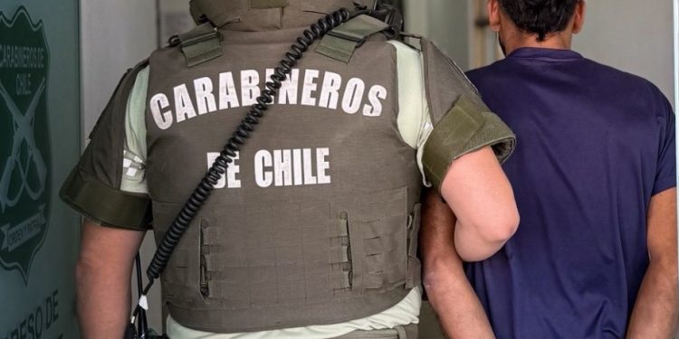 Carabineros detiene a ladrón que ingresó a robar herramientas en empresa de Alto Hospicio