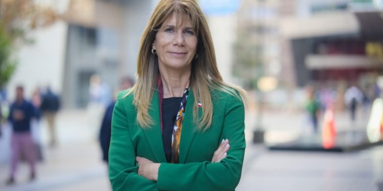 Ministra de Energía, Ximena Rincón, visitará Tarapacá para inaugurar importantes proyectos de energía solar y almacenamiento