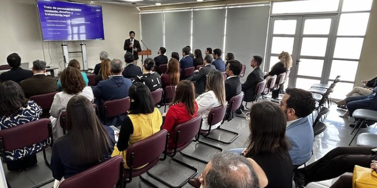 Corte de Apelaciones de Iquique dictó charla sobre contexto y desafíos de la trata de personas
