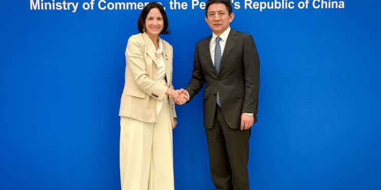 Subsecretaria Estévez finaliza gira por China encabezando la XXII Comisión Mixta por TLC