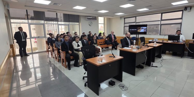 Corte de Iquique recibe visitas d estudiantes de la Universidad de Tarapacá