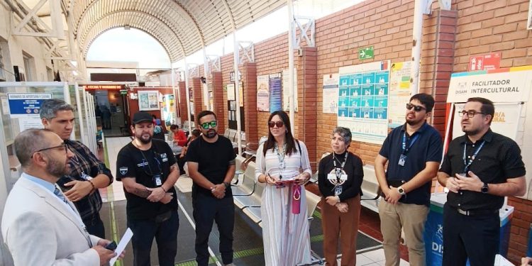 Servicio de Salud Arica y Parinacota realizó marchas exploratorias en CESFAM en el marco de mesa de seguridad