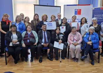 Registro Civil recibe sello “Buen Trato a las personas mayores”