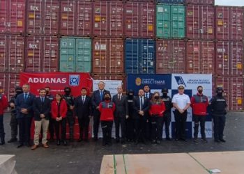 Fiscalía, Policía Marítima y Aduana registran histórica incautación de más de mil toneladas de carga contaminada con drogas en puertos nacionales