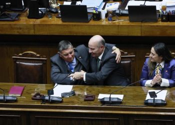 Ministro Quiroz destaca aprobación del Plan de Reconstrucción Nacional en la Sala del Senado