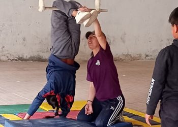 Taller Integral de Circo en la Junta de Vecinos «Ramón Pérez Opazo» de Iquique