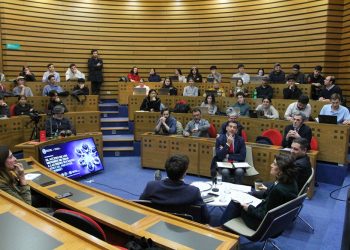 ¿Clave Única para entrar a redes sociales? La fórmula que evalúa el Gobierno para menores de edad