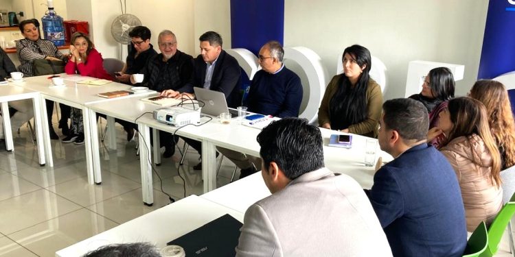 Corfo abre nuevas convocatorias para emprendedores y entidades regionales