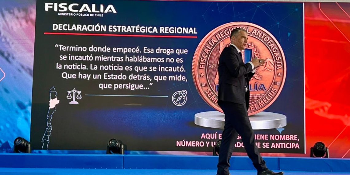 Exponor 2026: Fiscal Juan Castro Bekios llamó a proteger la cadena minero-portuaria y propuso 24 medidas para evitar irrupción del crimen organizado