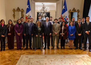 Ministra Parot y subsecretario Peró reciben a los Seremis de Bienes Nacionales para abordar prioridades regionales 