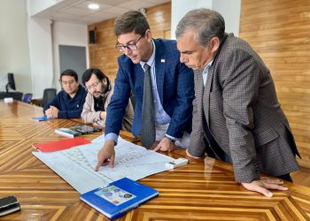 Energía, seguridad y desarrollo urbano marcan reunión entre Seremi y alcalde de Iquique