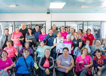 Abren inscripciones para Caminata del Adulto Mayor en 5150 Triathlon Iquique 2026