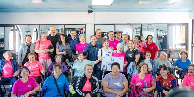 Abren inscripciones para Caminata del Adulto Mayor en 5150 Triathlon Iquique 2026