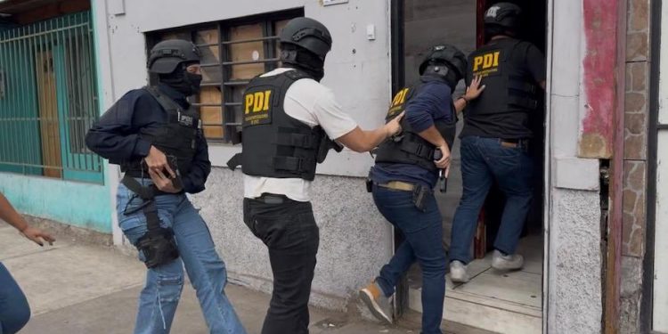 Desbaratan red de explotación sexual en Iquique tras reporte anónimo al programa Denuncia Seguro: PDI detuvo a dos personas