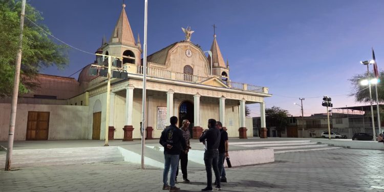 Gobernador Carvajal abordó avances, proyectos y desafíos de la fiesta de La Tirana junto a las once asociaciones de bailes