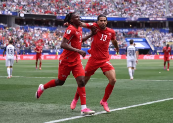 Suiza goleó a Bosnia y Herzegovina 4-1