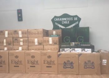 Carabineros detiene a conductor que transportaba cargamento de huevos, cigarrillos y queso ingresados de contrabando