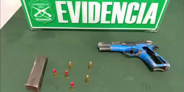 Patrullaje preventivo culmina con la detención de mujer por microtráfico