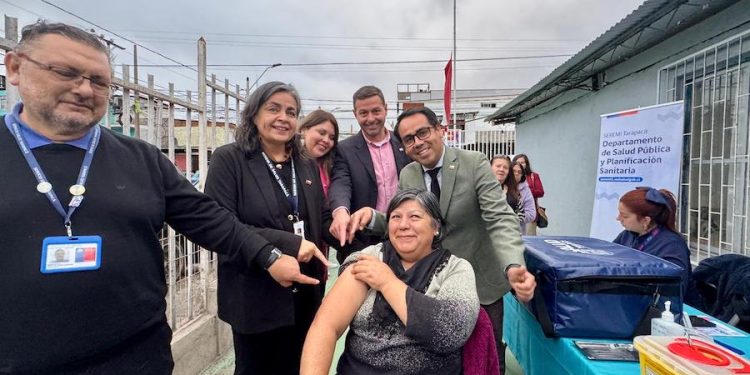 Tarapacá lanzó campaña comunicacional #TeamCuidarnos reforzando llamado a vacunarse antes del invierno