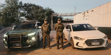 Conductor evade fiscalización y abandona vehículo robado en Ruta A-65
