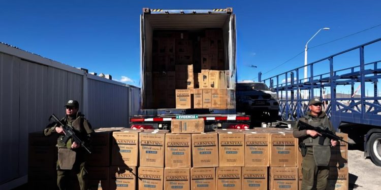 Carabineros incautó más de 549 mil cajetillas de cigarrillos de contrabando en Colchane