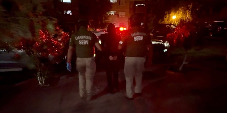 Investigación del SEBV permite detención de hombre por delitos vinculados a robo de vehículos