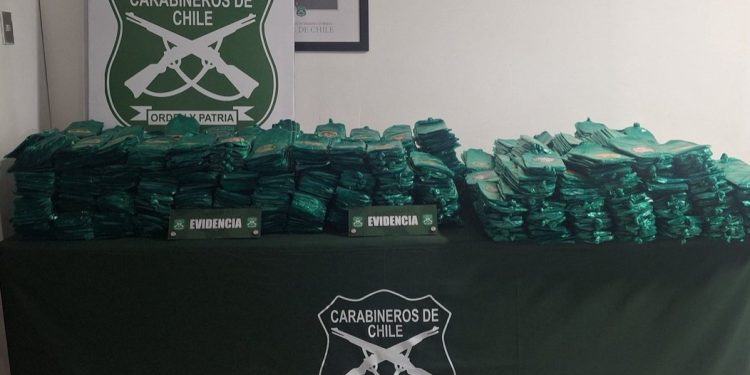 Carabineros incautó más de 94 kilos de hojas de coca en control vehicular