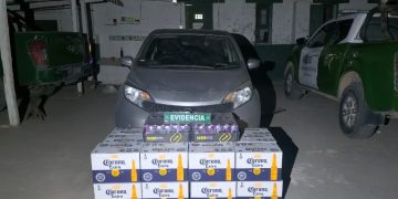 Carabineros detiene a conductor por contrabando de vehículo y mercadería en Colchane