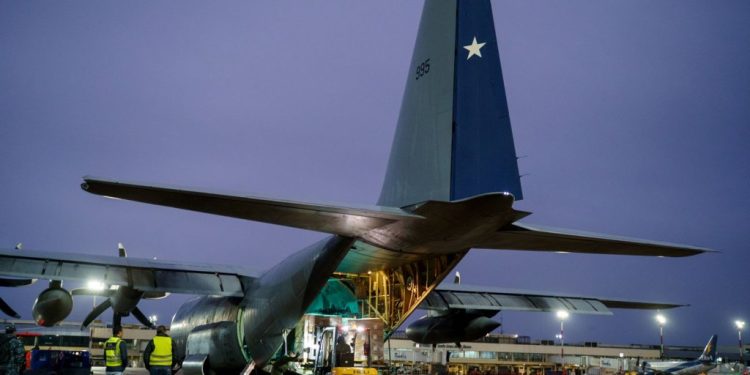 FACH culmina exitoso puente aéreo en Bolivia con más de 70 toneladas de ayuda
